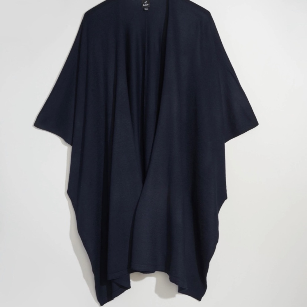 Echo Core Navy Everyday Ruana shawl